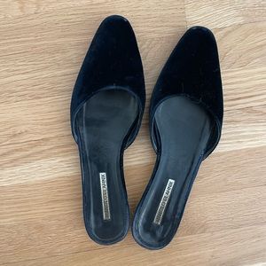 Vintage velvet Manolo Blahnik Mule in Navy 39